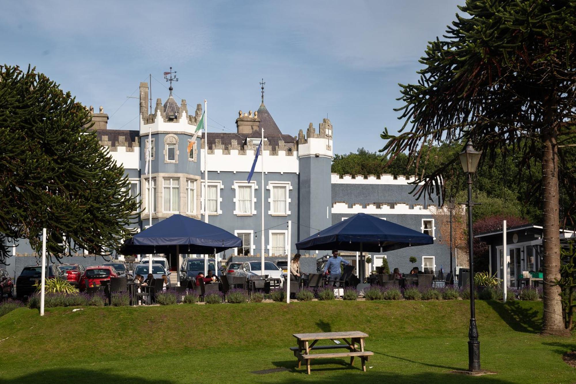 Fitzpatrick Castle Hotel Долки Екстериор снимка